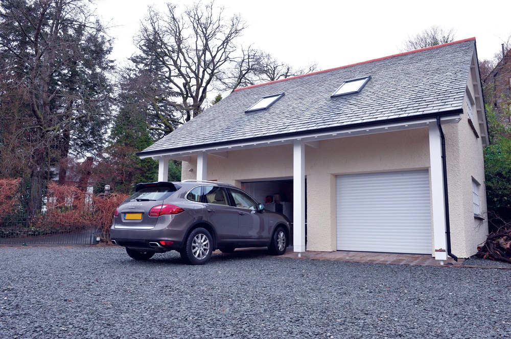Seceuroglide Excel fitted to detached garage
